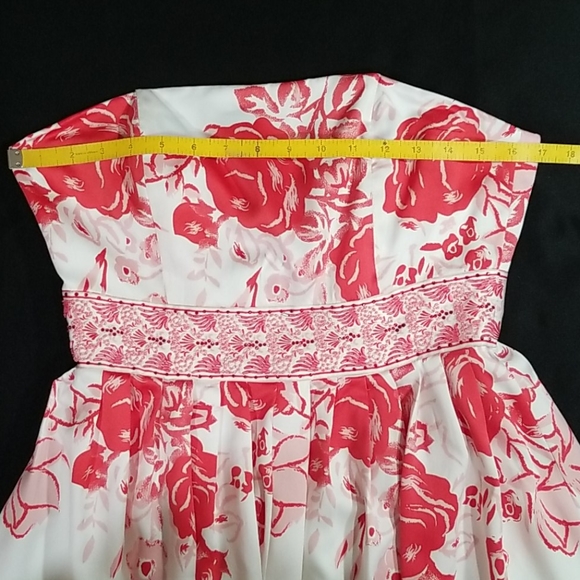 Forever twenty one strapless floral dress. M - Picture 8 of 12